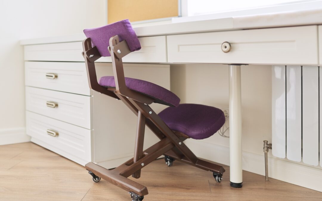 Ergonomia w pracy – jak wybrać idealny fotel do biurka?
