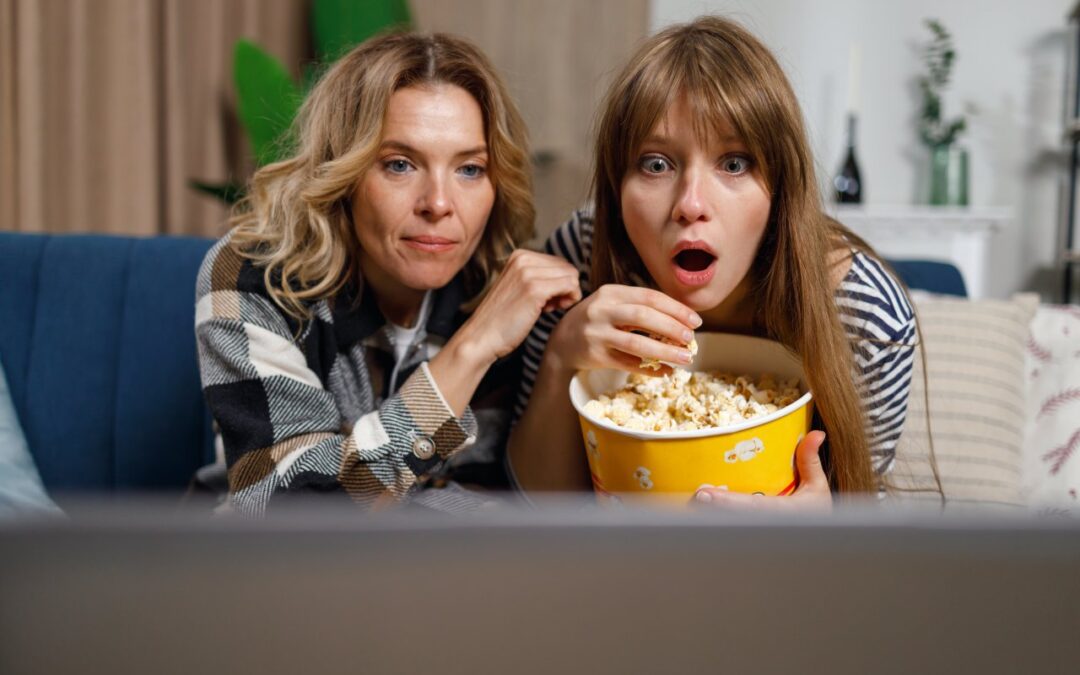 Filmy idealne na kobiecy wieczór – co warto obejrzeć?